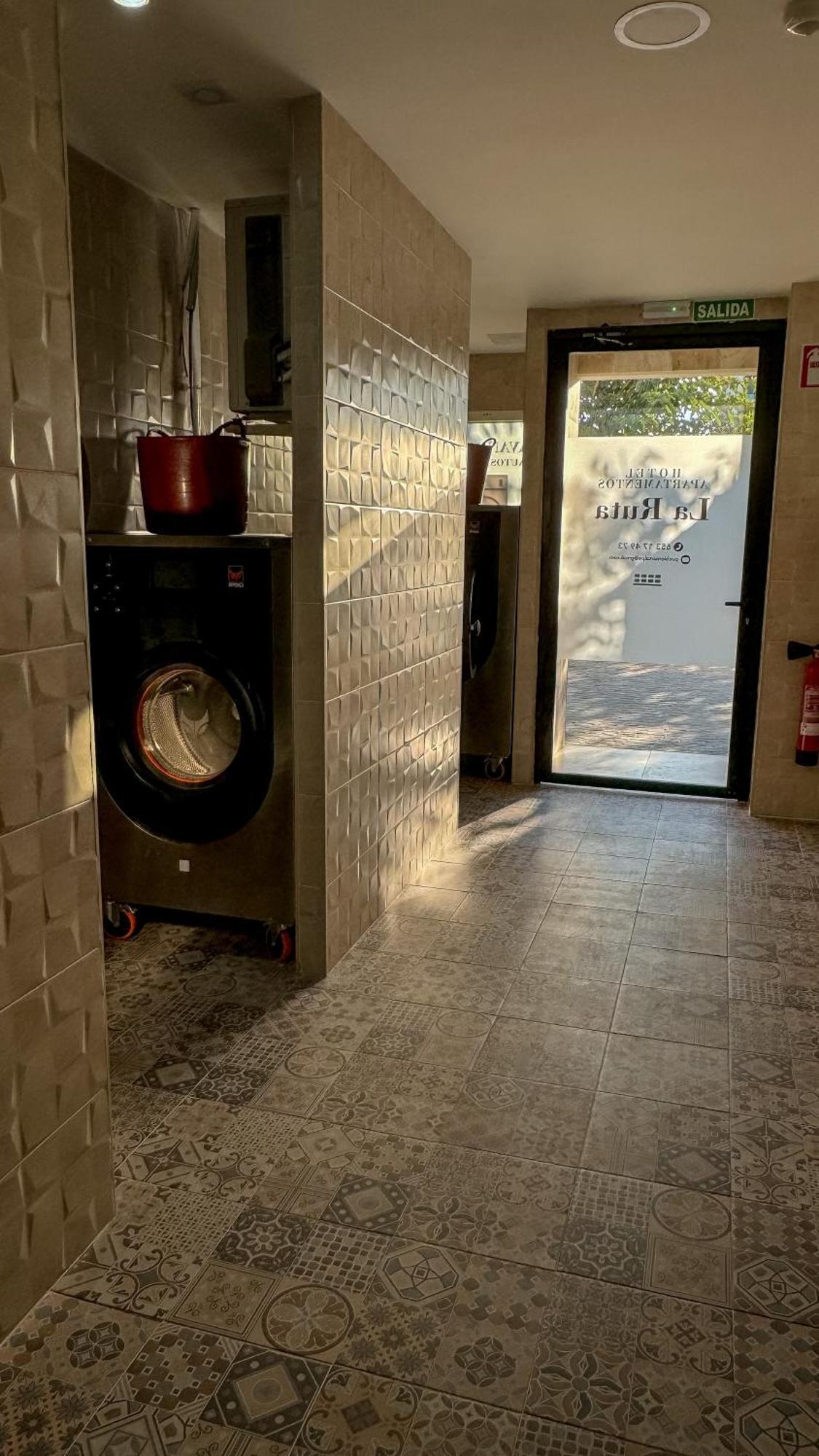 Apartamentos La Ruta Calpe Buitenkant foto